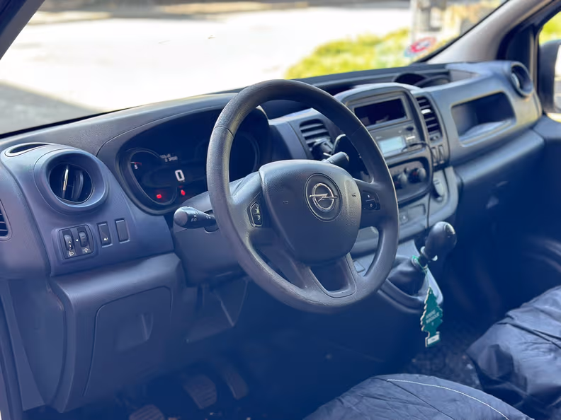 Opel Vivaro - 7
