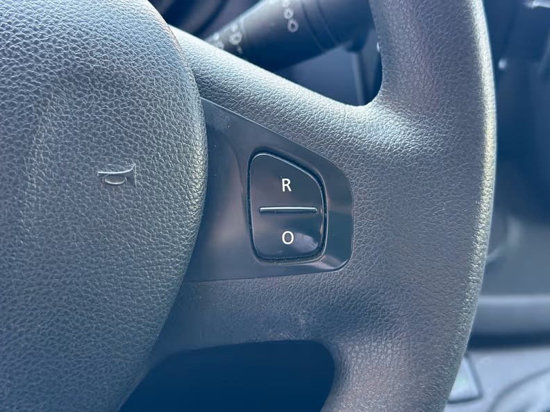 Opel Vivaro - 11