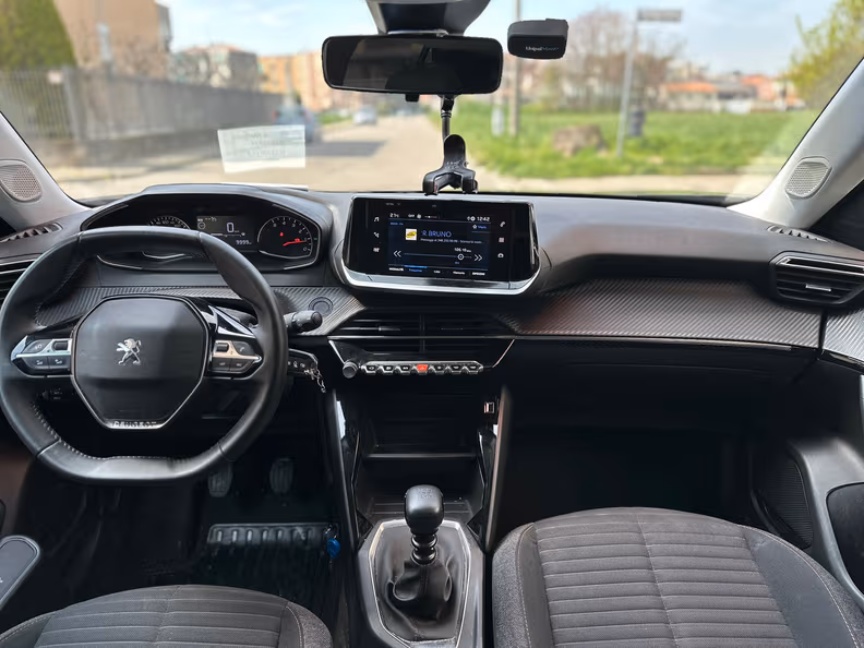 Peugeot 2008 - 14