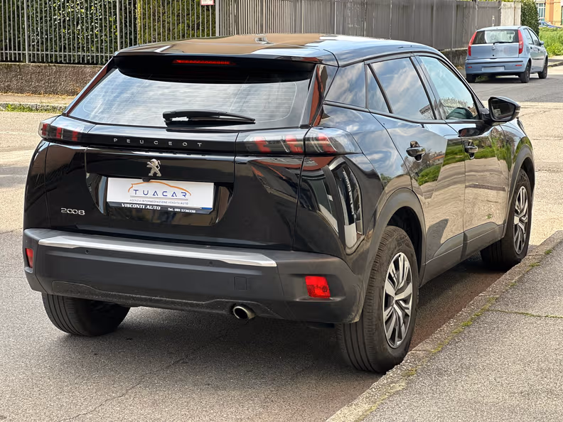 Peugeot 2008 - 4