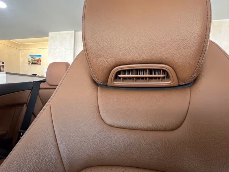 Mercedes-Benz C-Class - 22