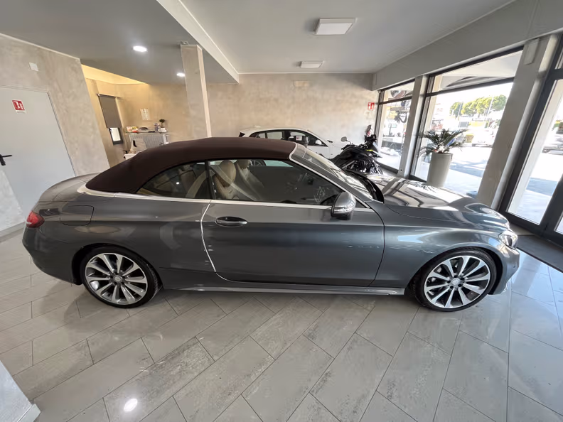 Mercedes-Benz C-Class - 4