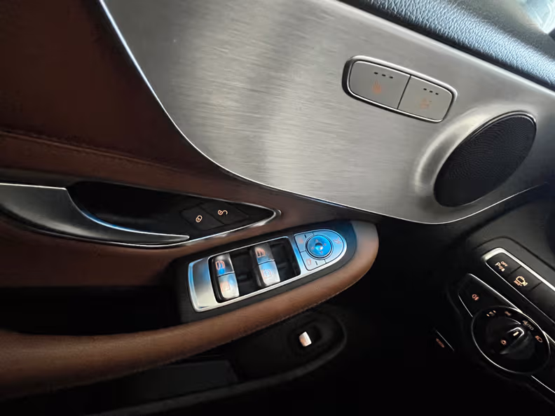 Mercedes-Benz C-Class - 14