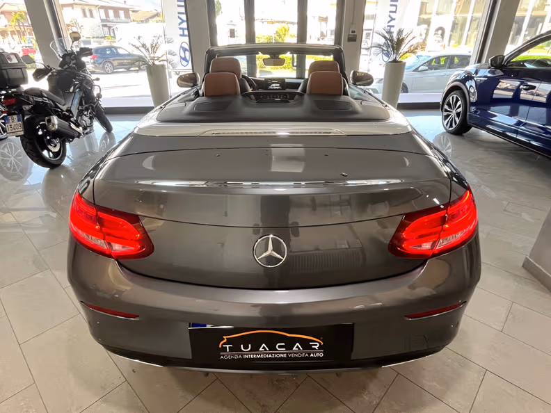 Mercedes-Benz C-Class - 18