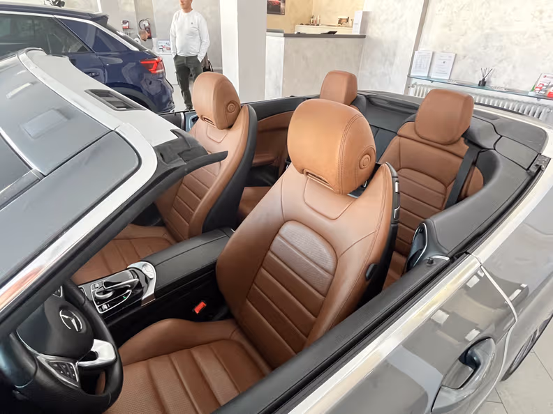 Mercedes-Benz C-Class - 21