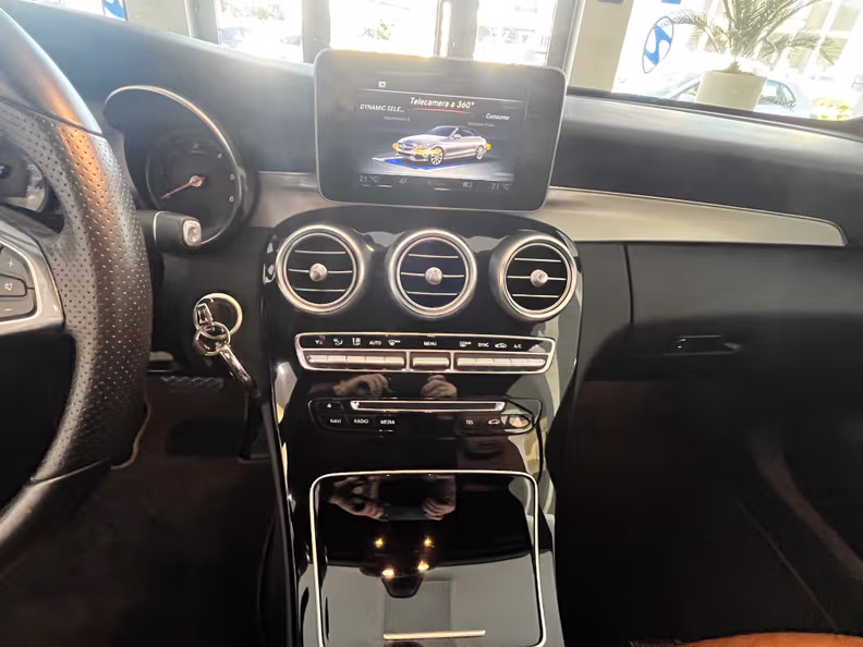 Mercedes-Benz C-Class - 12