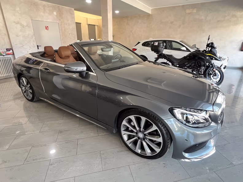 Mercedes-Benz C-Class - 17