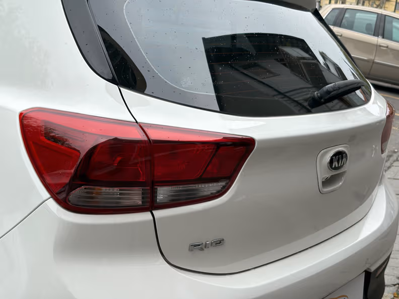 Kia Rio - 12