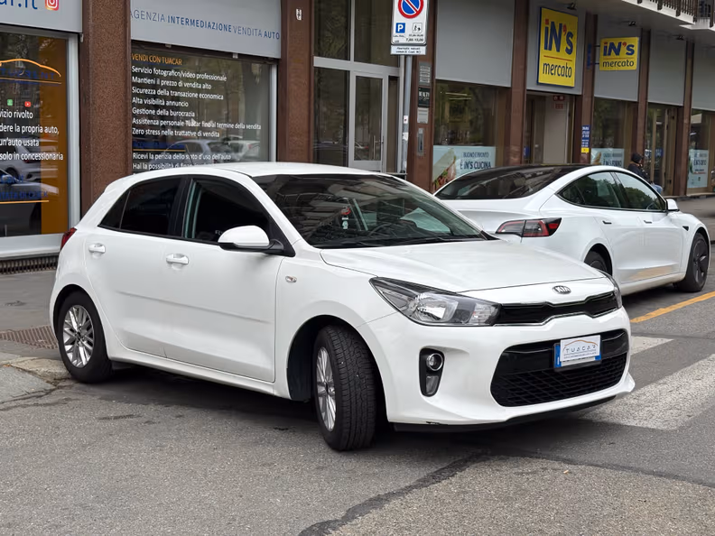 Kia Rio - 3