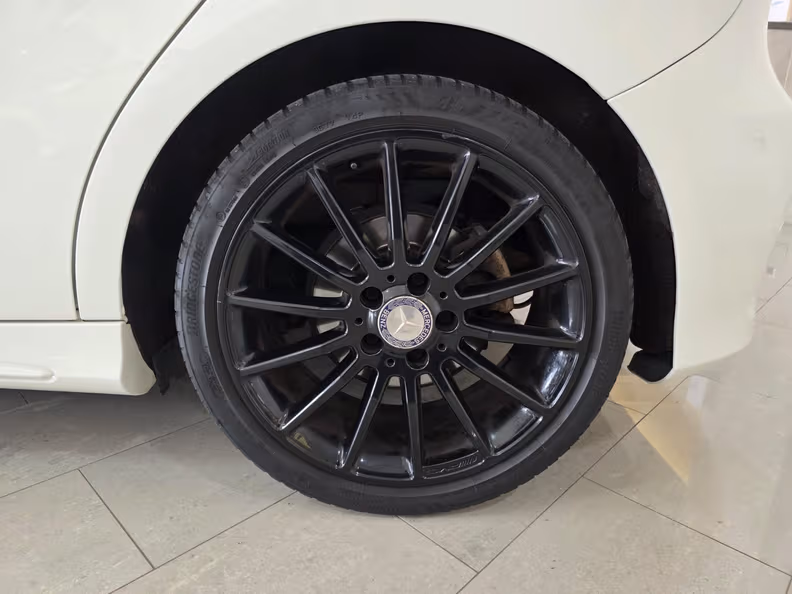 Mercedes-Benz A-Class - 12