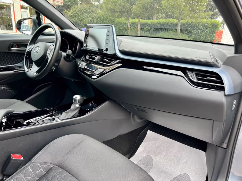 Toyota C-HR - 15