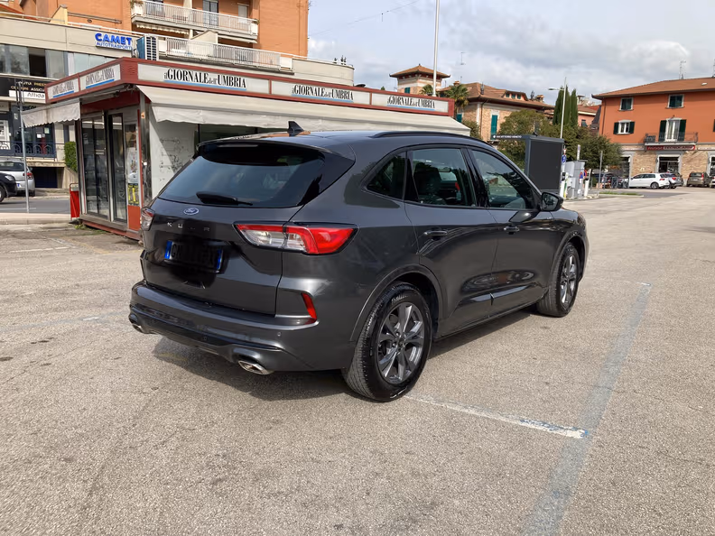 Ford Kuga - 12