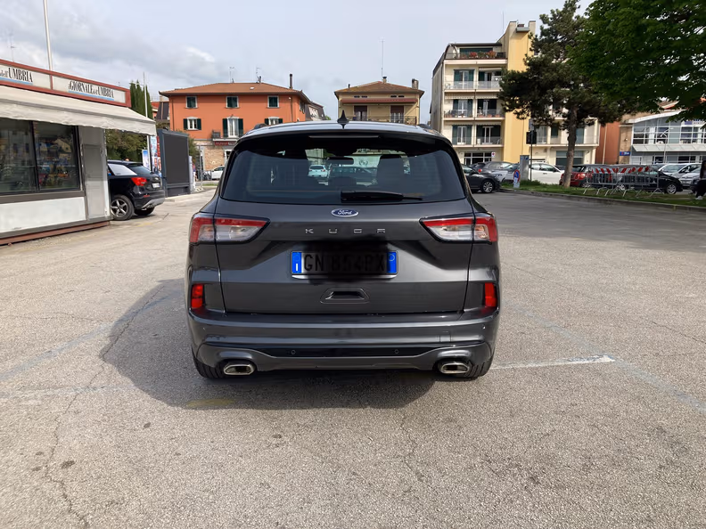 Ford Kuga - 10