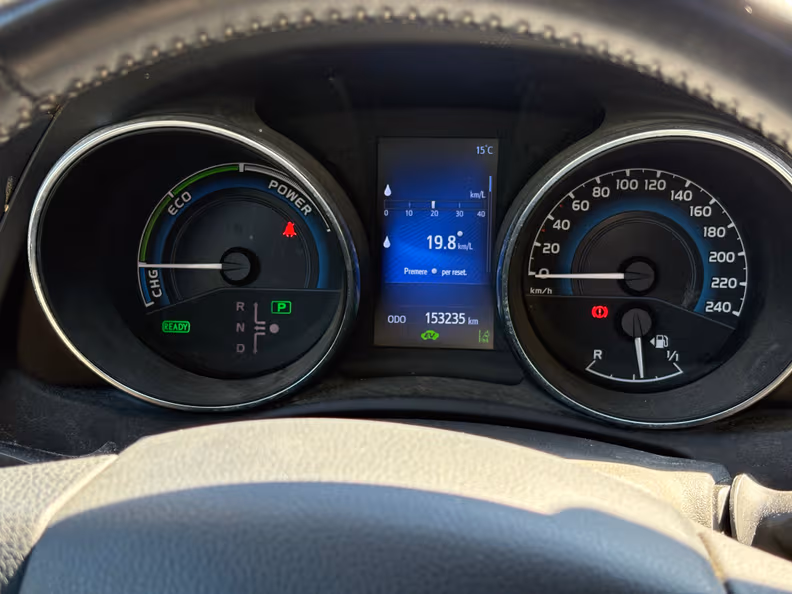 Toyota Auris - 13