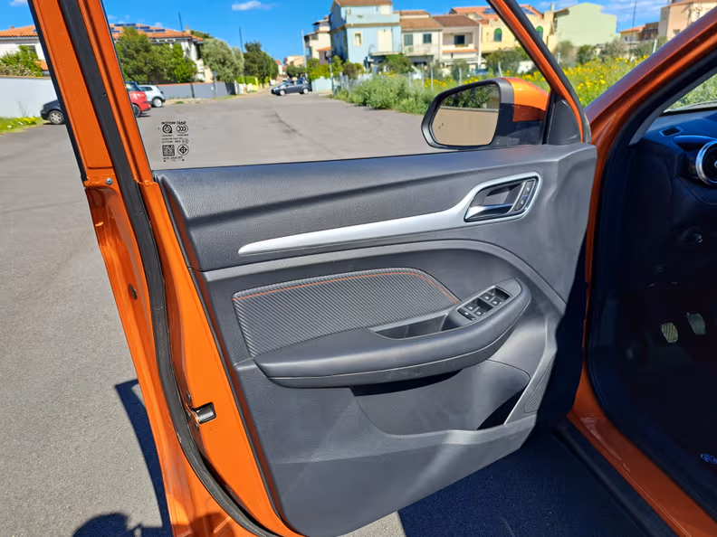 MG ZS - 14