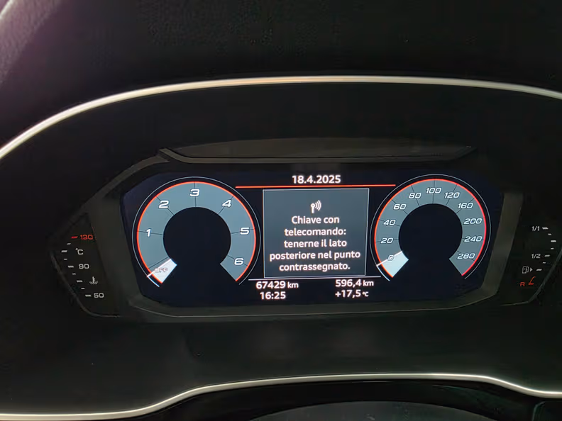 Audi Q3 - 8