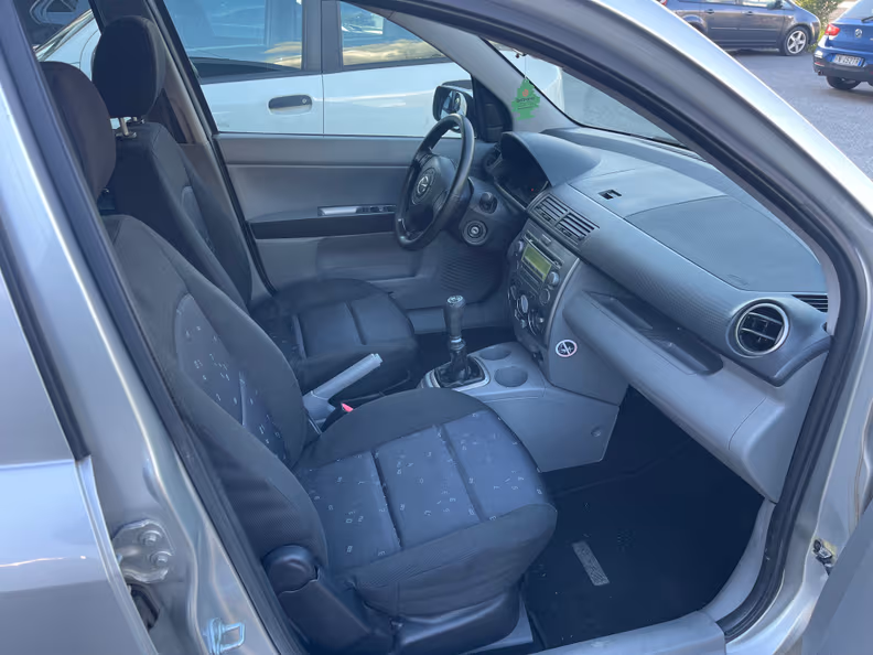 Mazda 2 / 2 Hybrid - 10