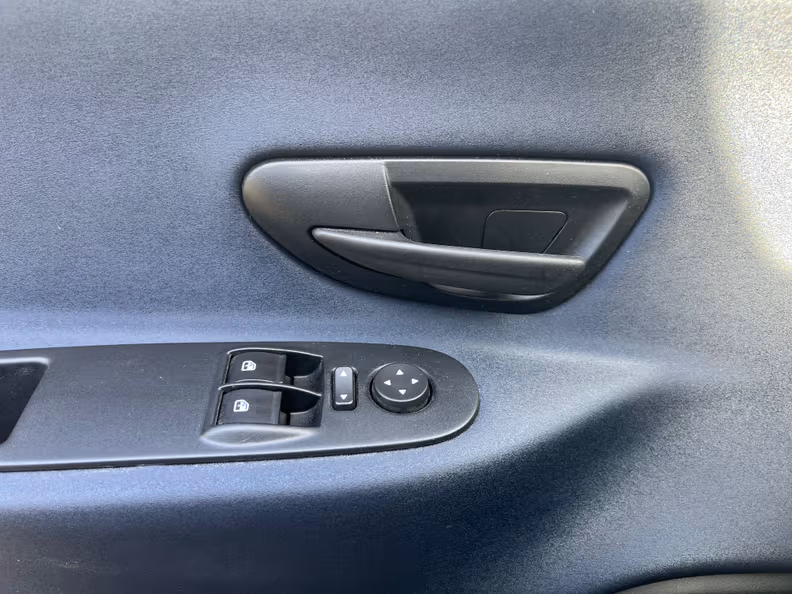 Lancia Ypsilon - 25