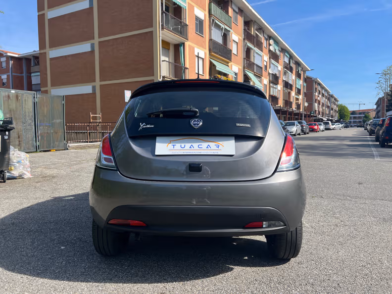 Lancia Ypsilon - 7