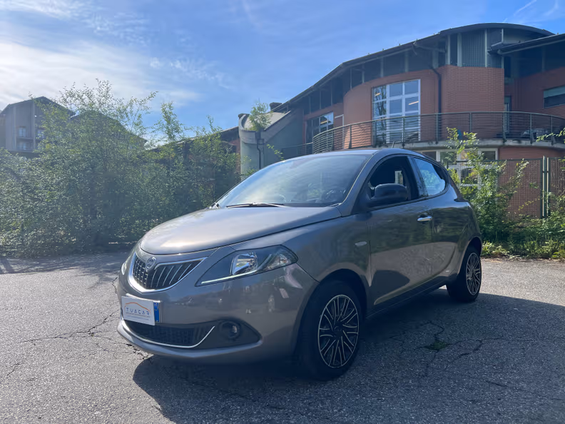 Lancia Ypsilon