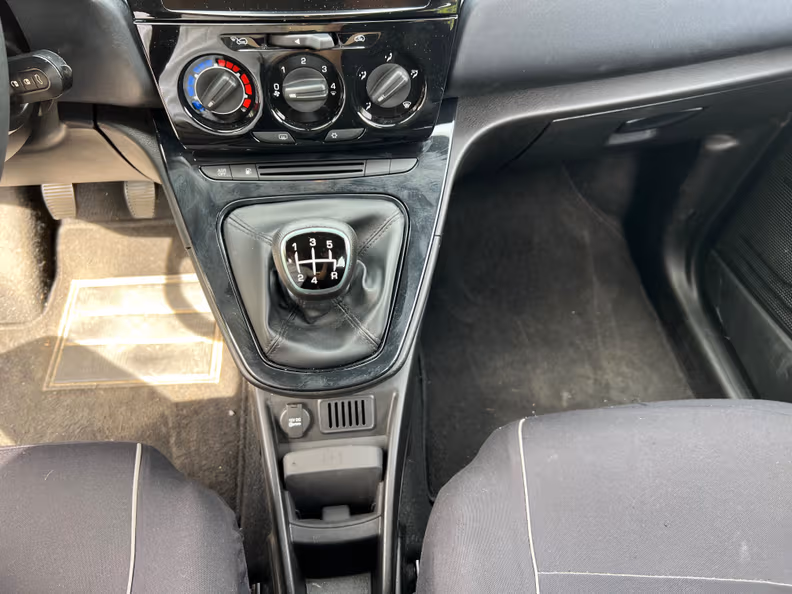 Lancia Ypsilon - 18