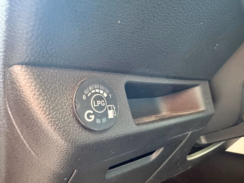 Renault Clio - 30