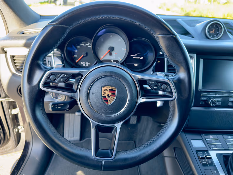 Porsche Macan - 18