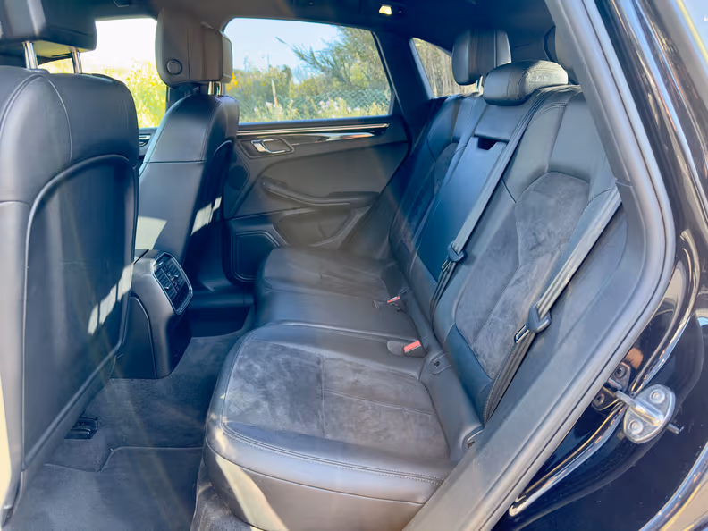 Porsche Macan - 27