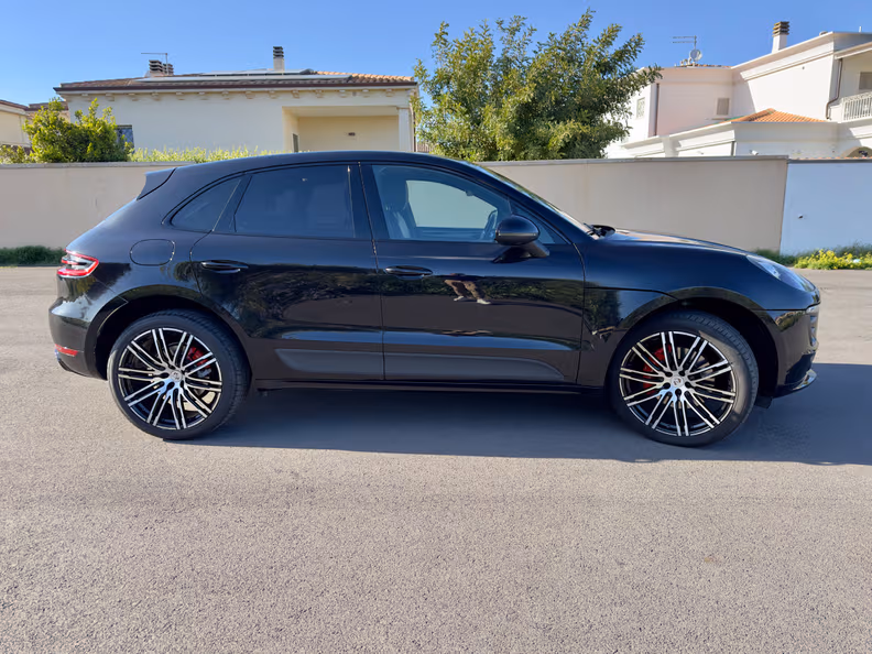 Porsche Macan - 4