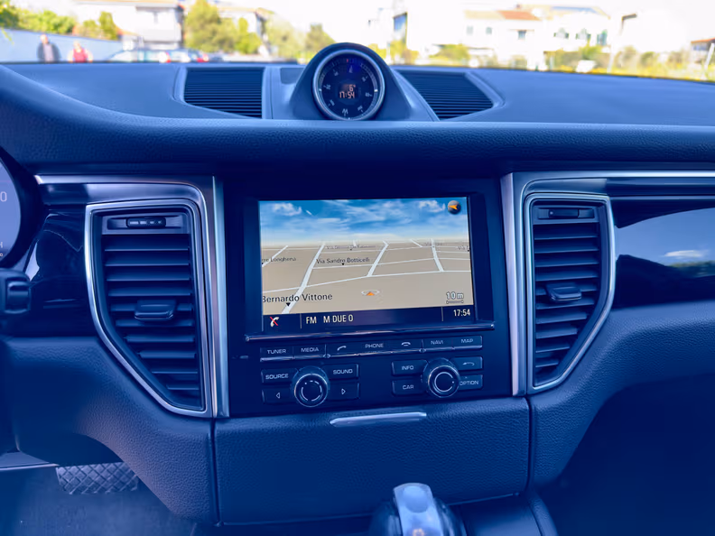 Porsche Macan - 22