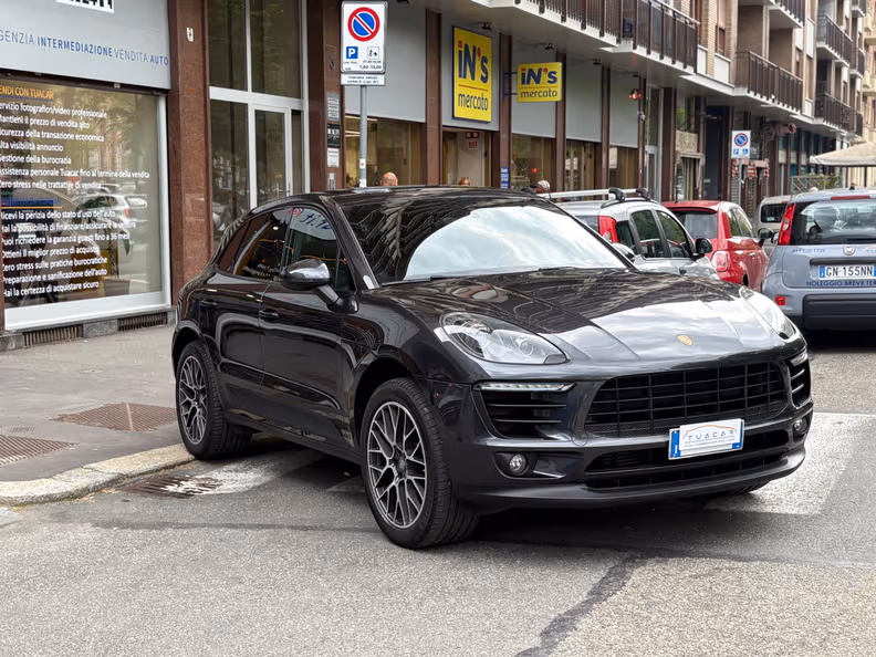Porsche Macan - 3