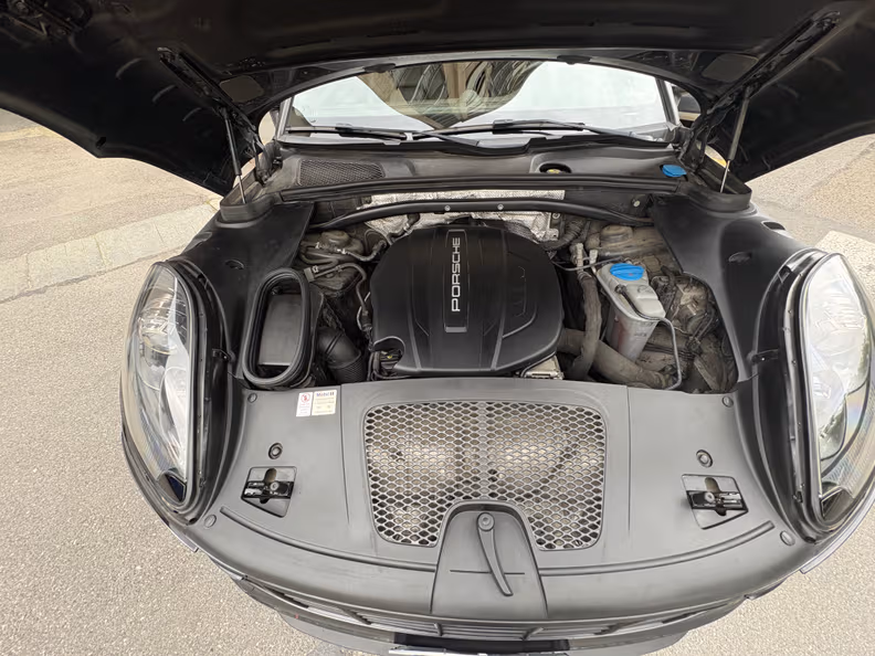 Porsche Macan - 35