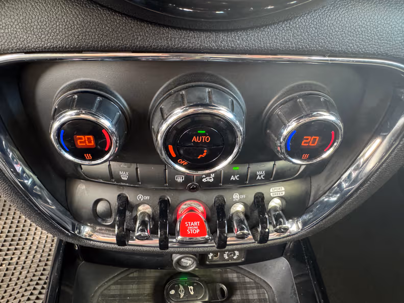 MINI Clubman - 14