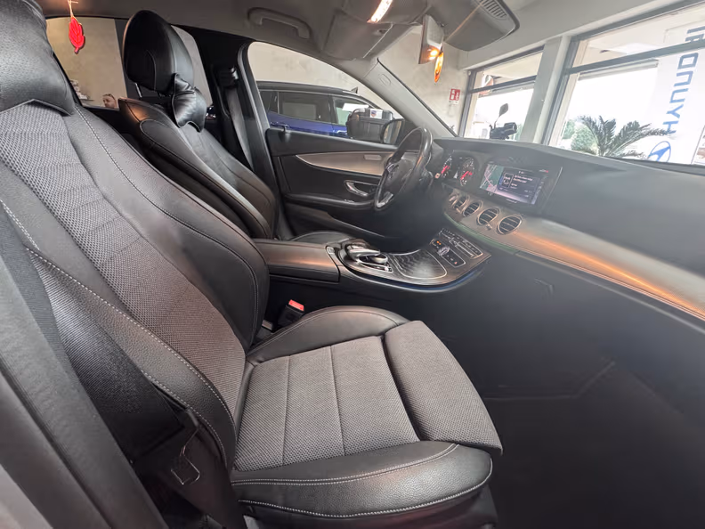 Mercedes-Benz E-Class - 19