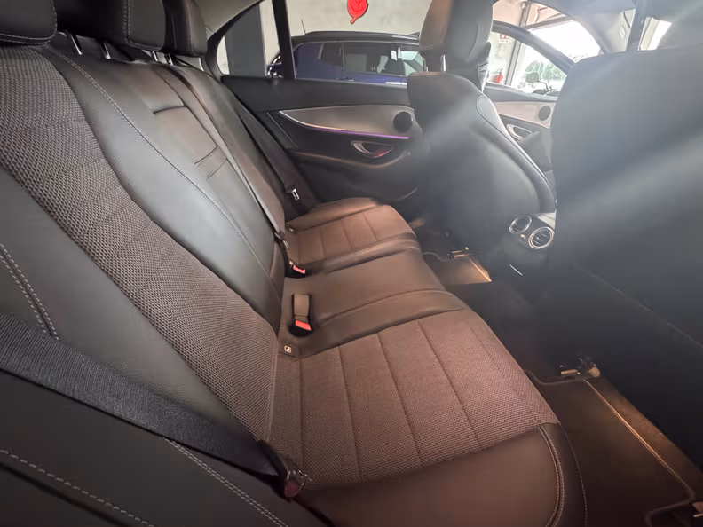 Mercedes-Benz E-Class - 20
