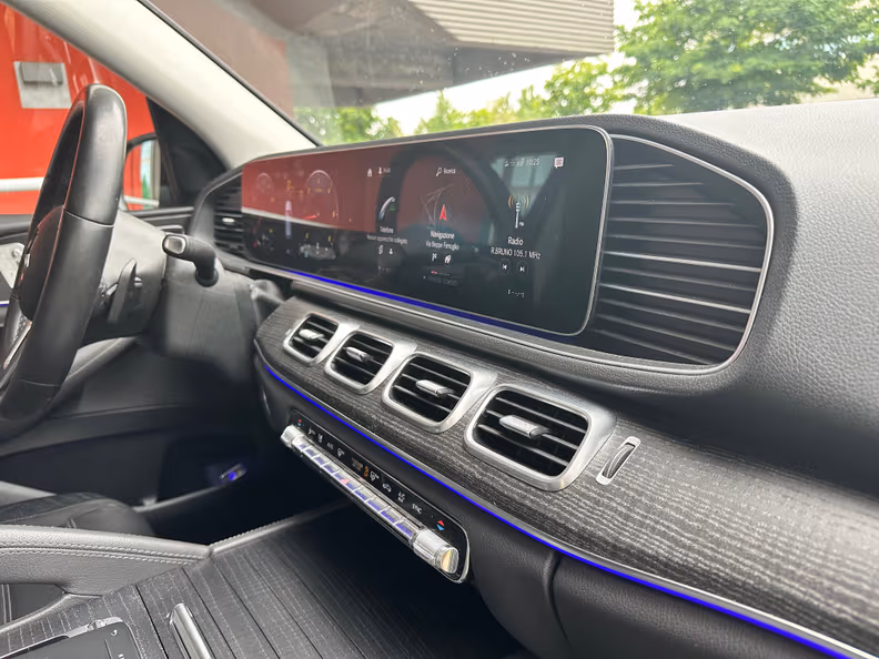 Mercedes-Benz GLE-Class - 28