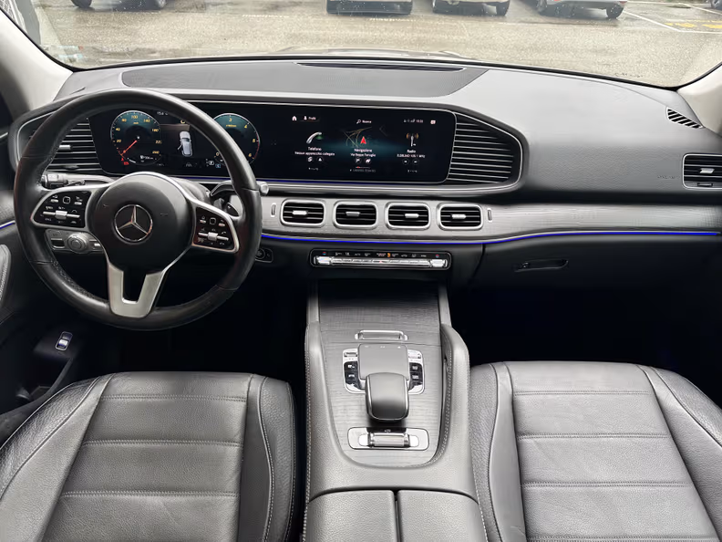 Mercedes-Benz GLE-Class - 38