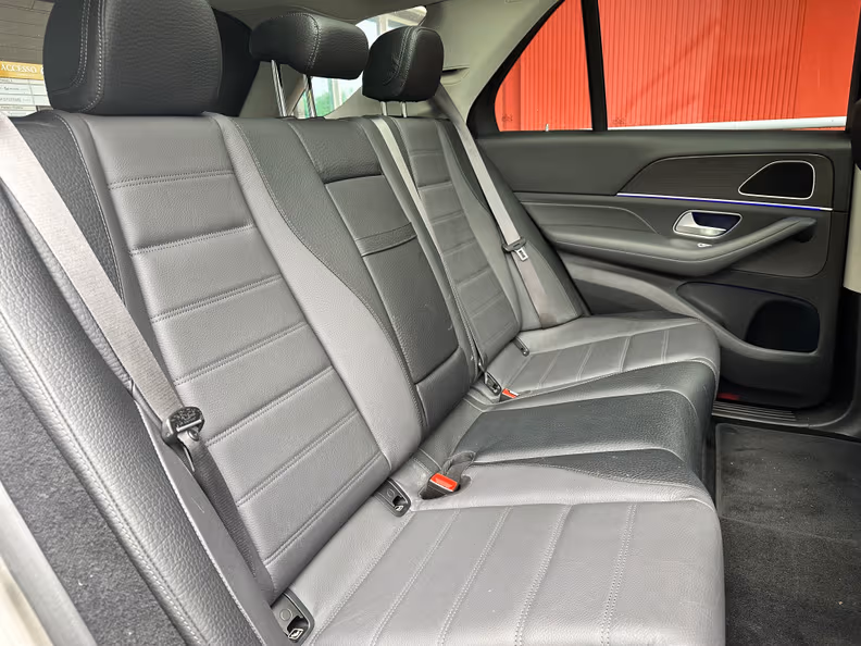 Mercedes-Benz GLE-Class - 42