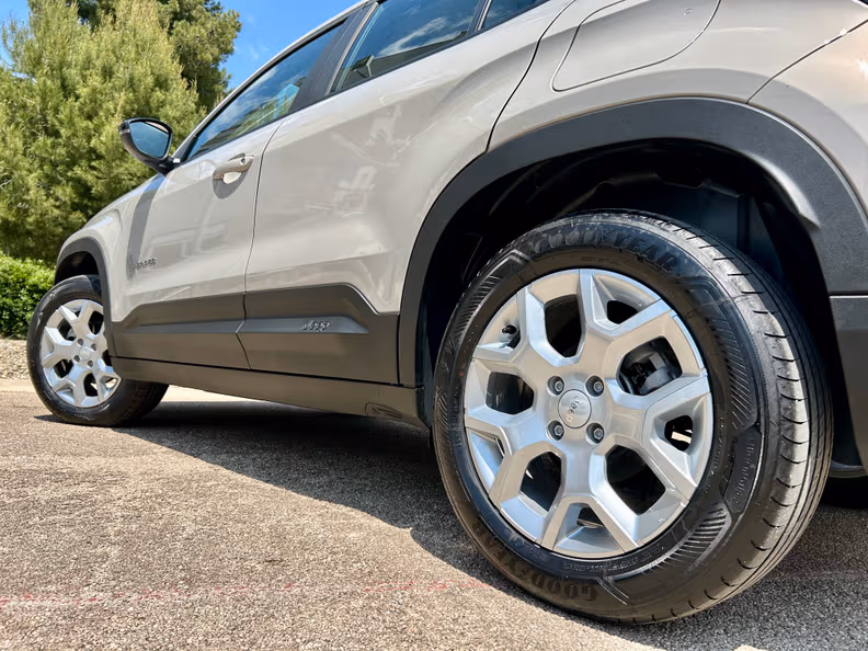 Jeep Avenger - 11