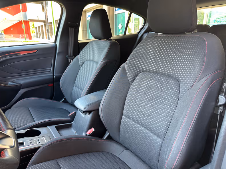 Ford Focus - 14
