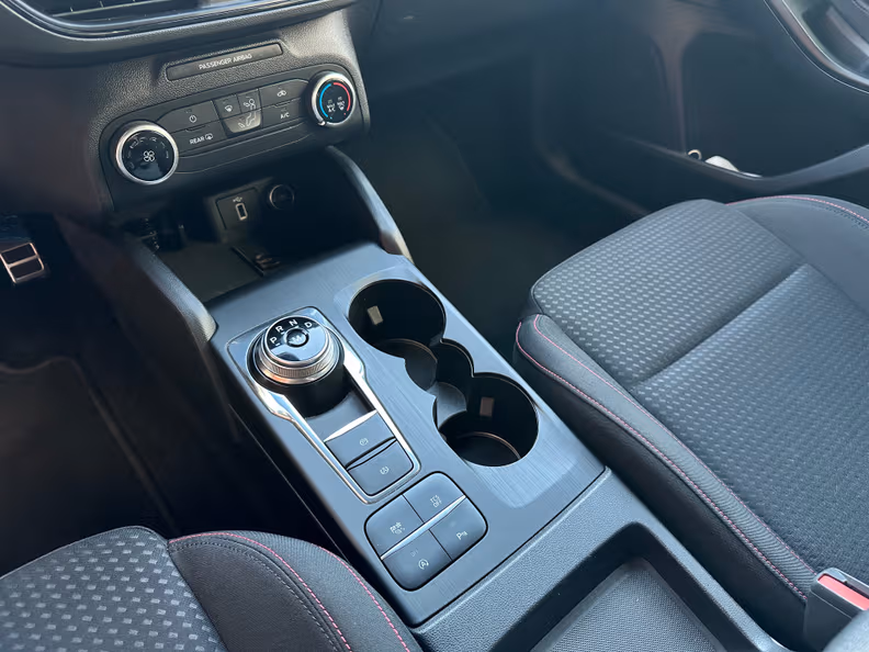 Ford Focus - 24
