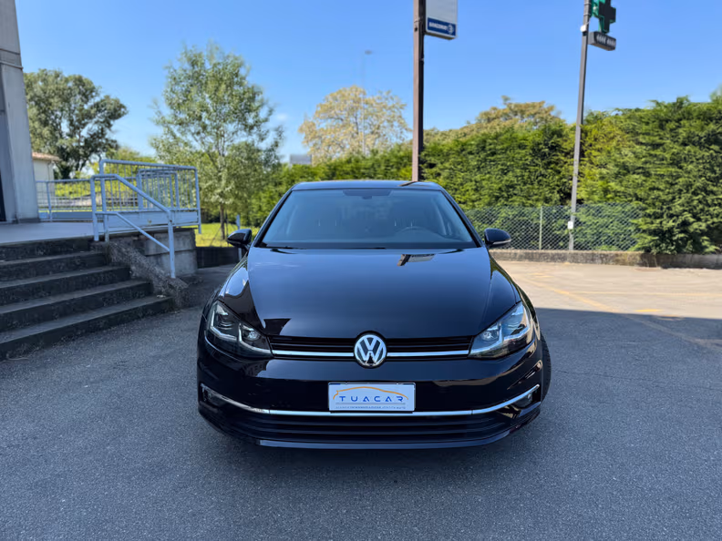VW Golf - 8