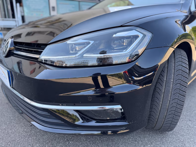 VW Golf - 9