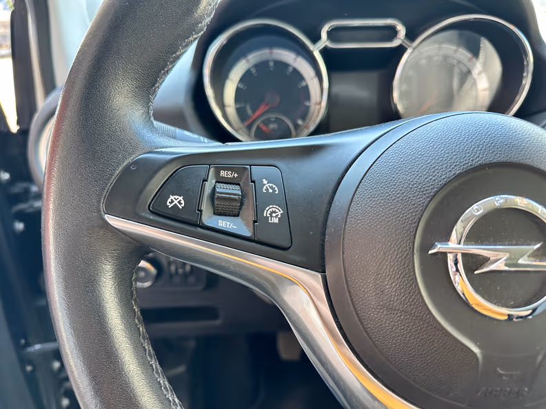 Opel ADAM - 11