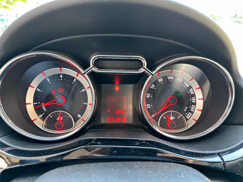Opel ADAM - 12
