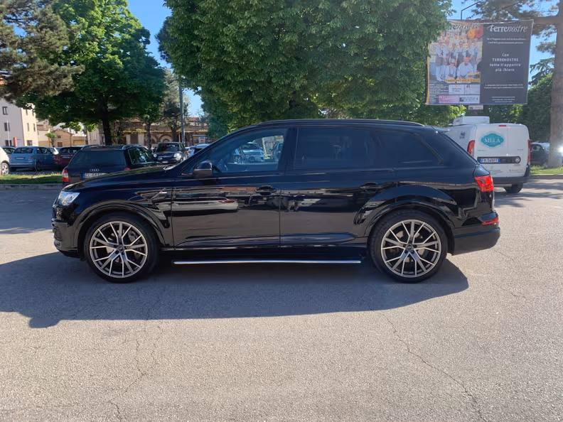 Audi Q7 - 4