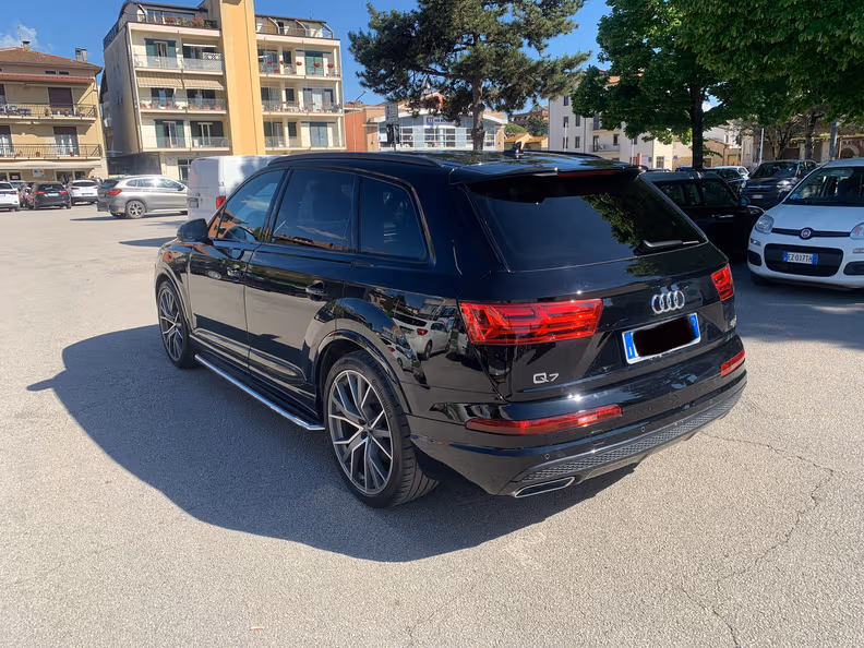 Audi Q7 - 6