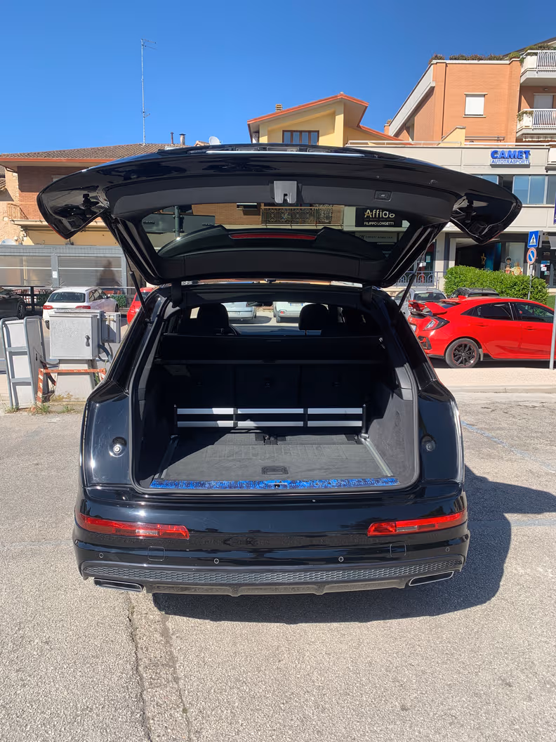 Audi Q7 - 8