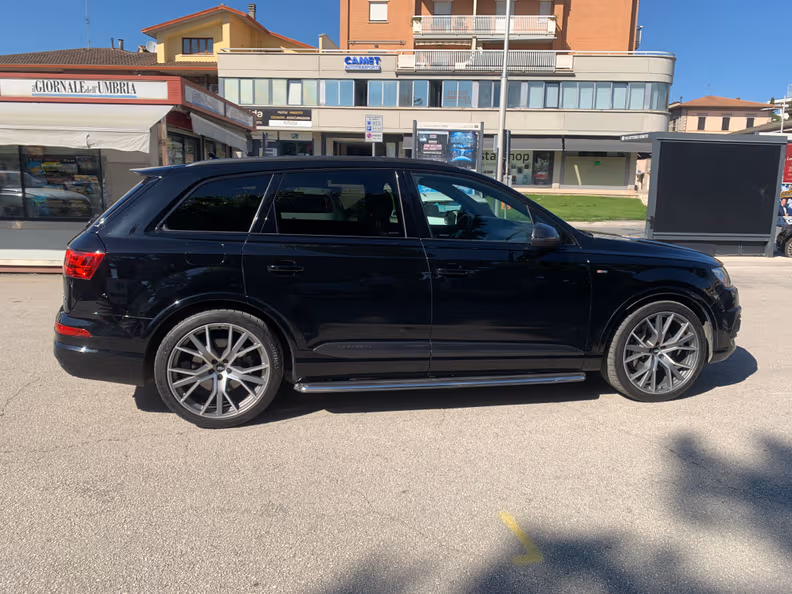 Audi Q7 - 11