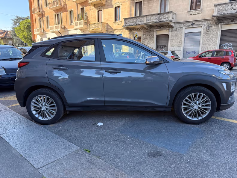 Hyundai Kona - 7